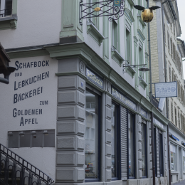 Die berühmte Bäckerei zum goldenen Apfel